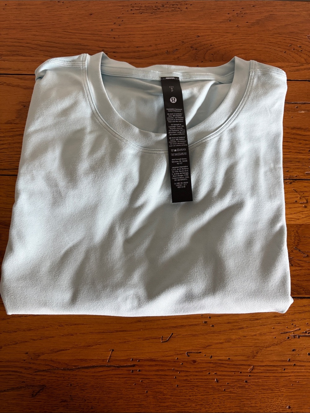 lululemon athletica NWT Men’s Crewneck Tee in Light Aqua Blue